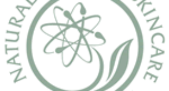 La pulizia del viso con i prodotti Liz Earle: ” Skin Repair Moisturiser ” e ” Instant Boost Skin Tonic “!