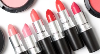 Guida ai finish dei rossetti Mac Cosmetics