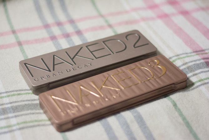 Naked 3 immagine