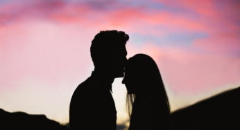 Gli amori estivi, le stelle e le carte